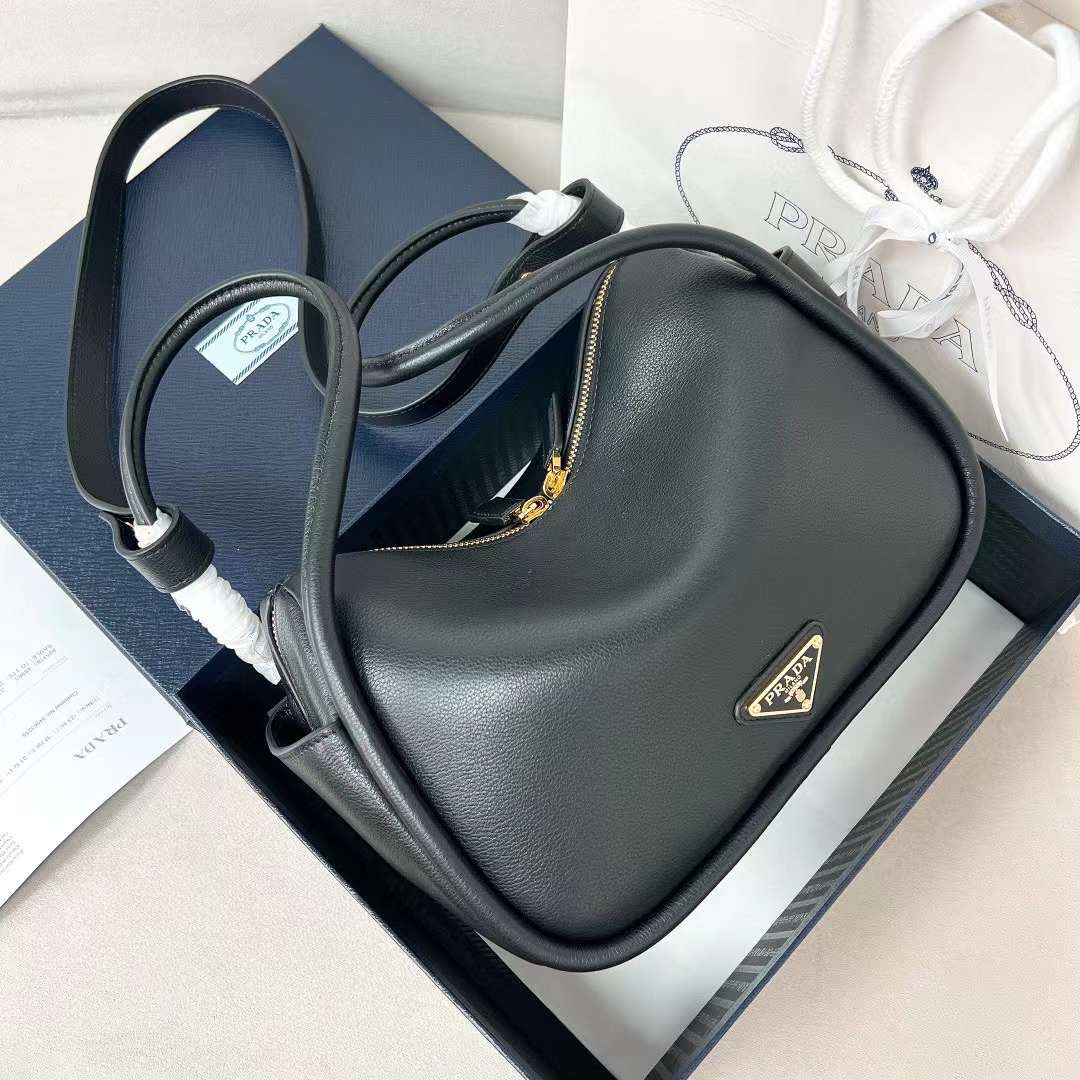 Loro Piana Extra Pocket L27 Pouch