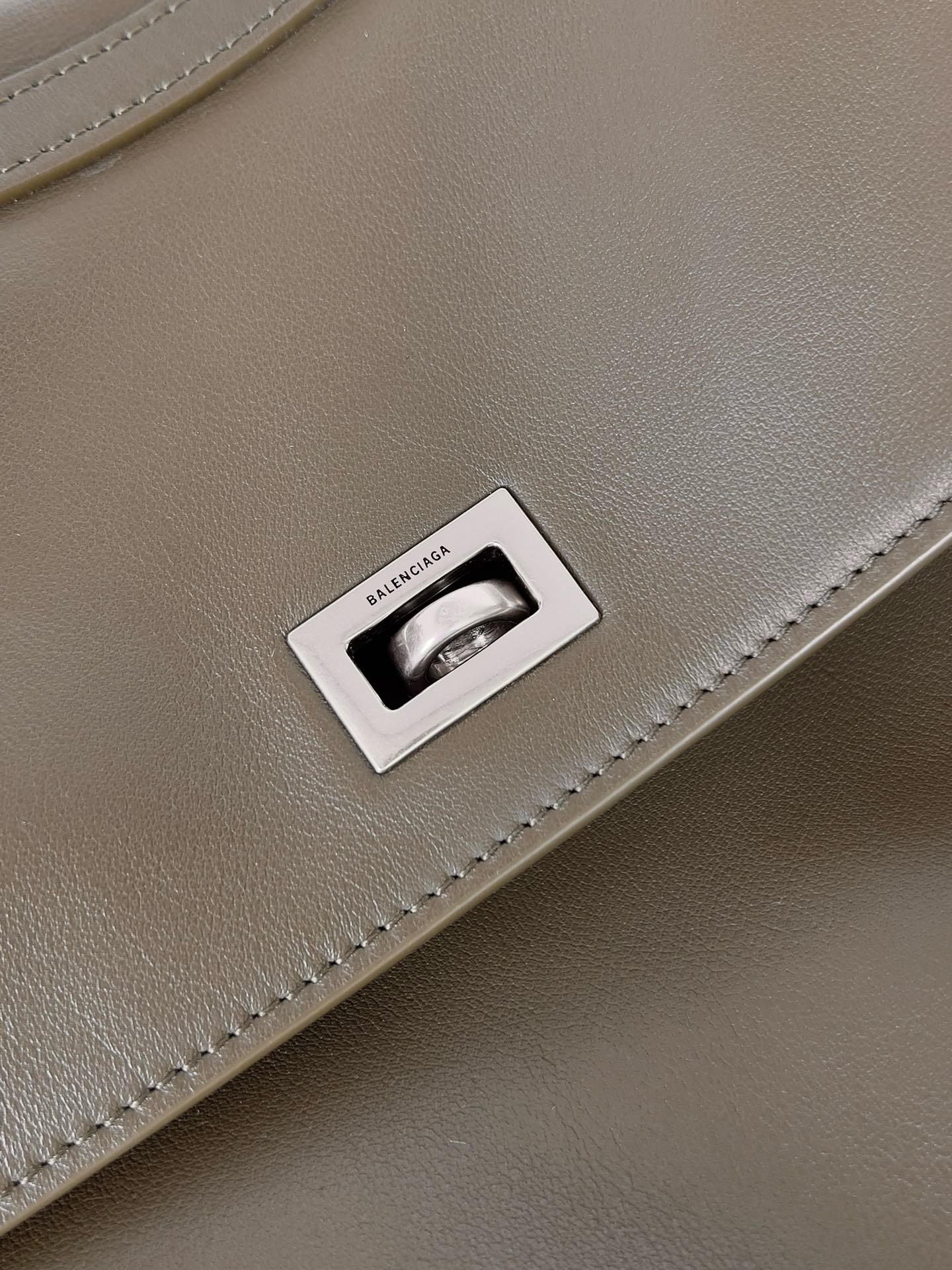 Balenciaga Rodeo Medium Handbag Balenciaga Rodeo Medium Handbag