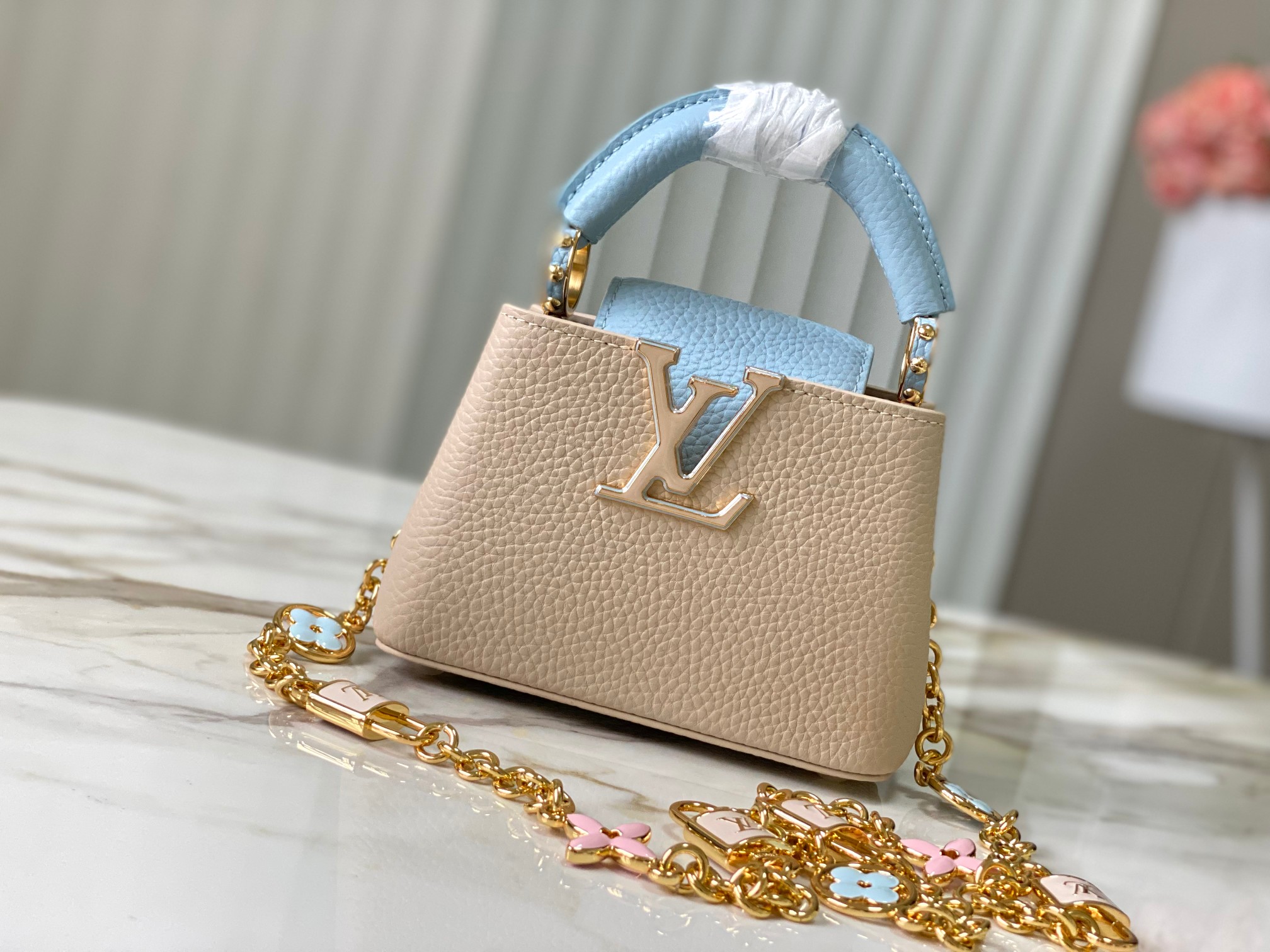 LV Capucines Nano