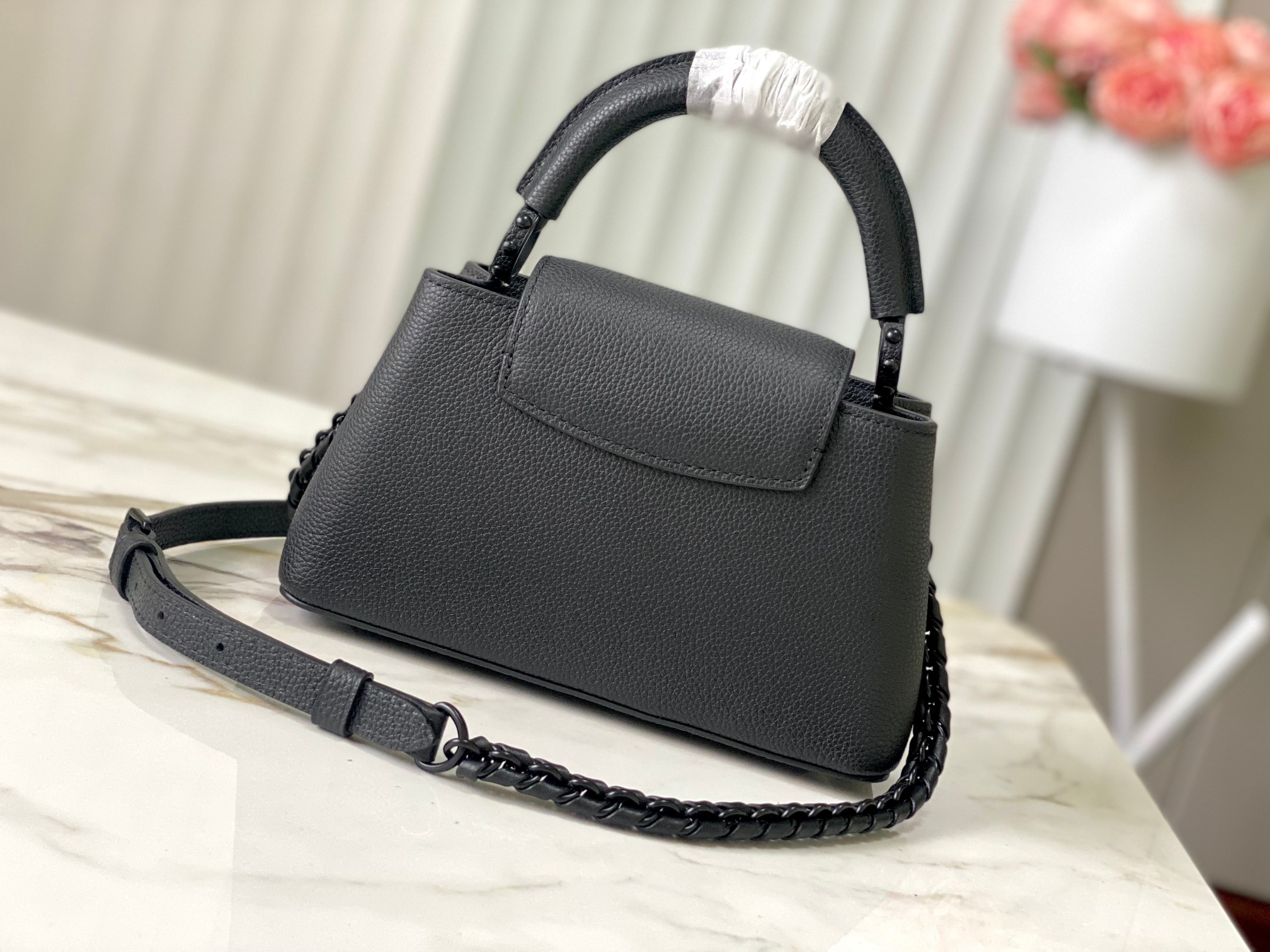 LV Capucines East-West Mini LV Capucines East-West Mini