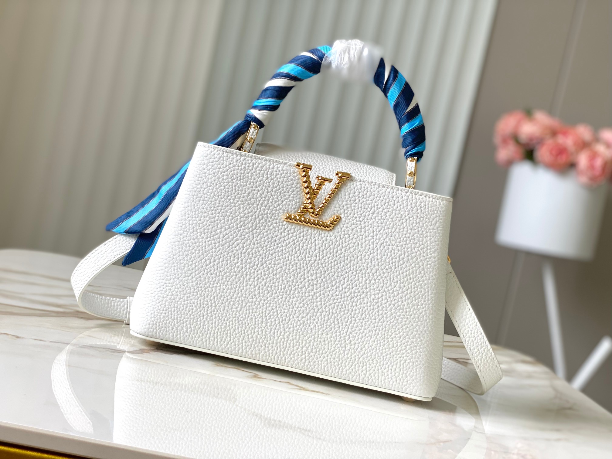 LV Capucines BB