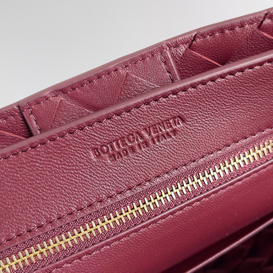 Loro Piana Extra Pocket L27 Pouch Ostrich Loro Piana Extra Pocket L27 Pouch Ostrich