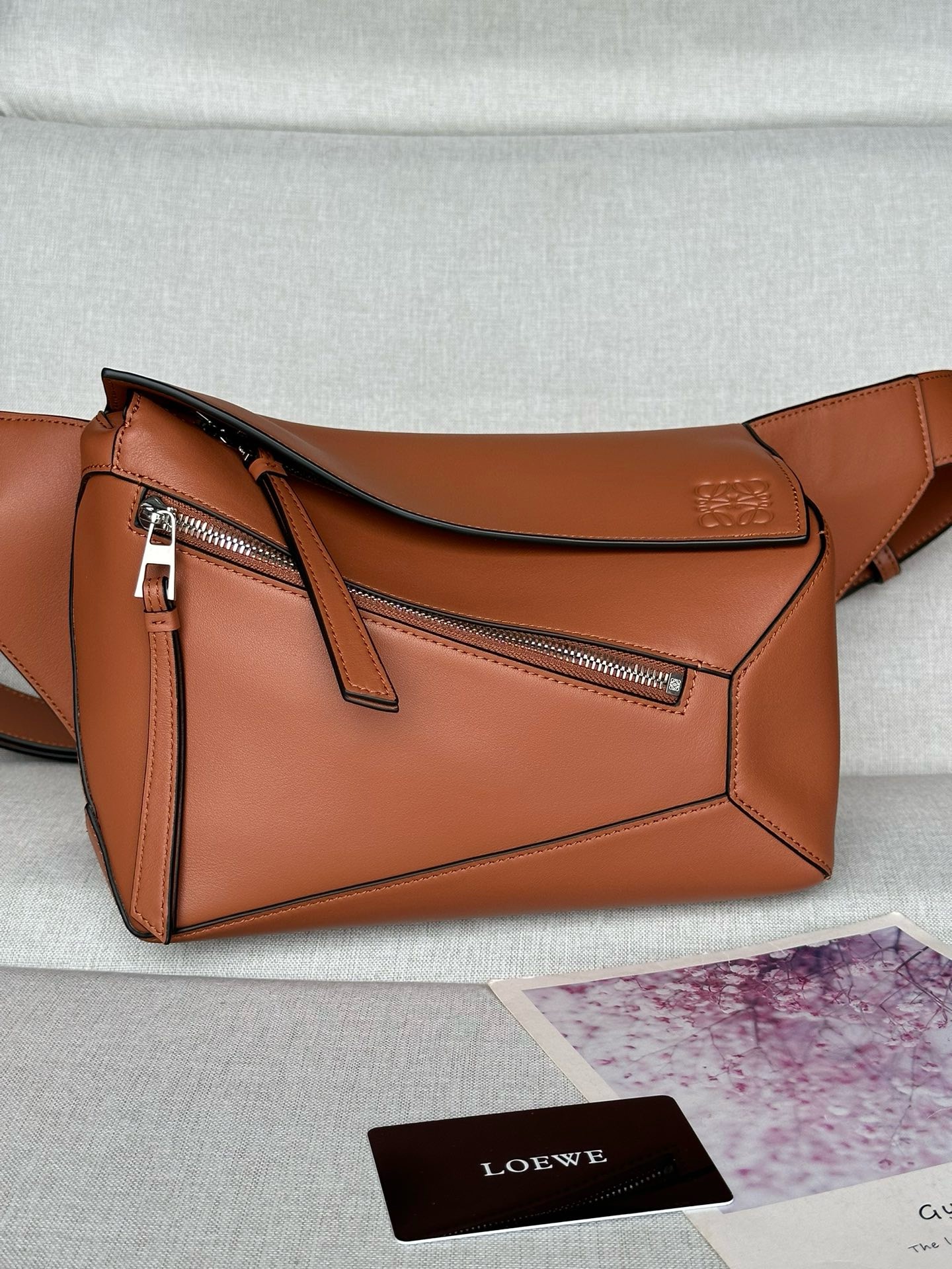 BV Medium Andiamo Bag