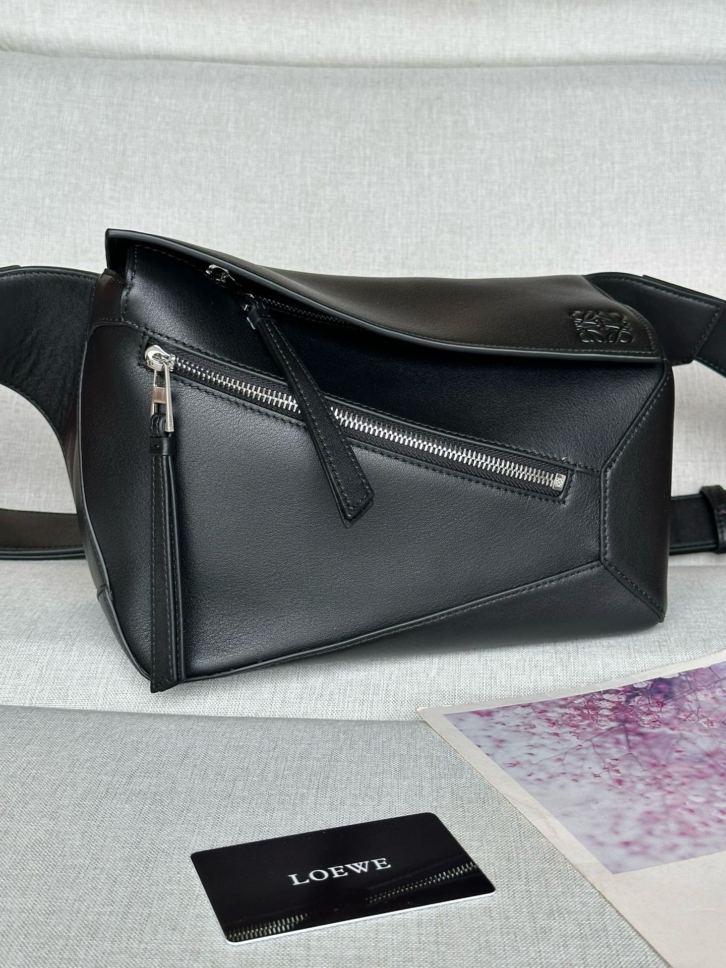 BV Medium Andiamo Bag