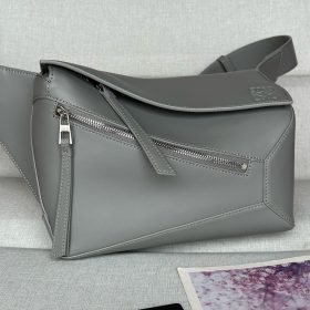 BV Medium Andiamo Bag