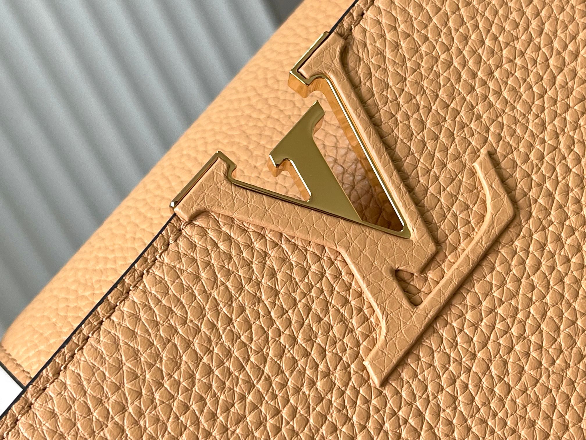 LV Capucines MM LV Capucines MM