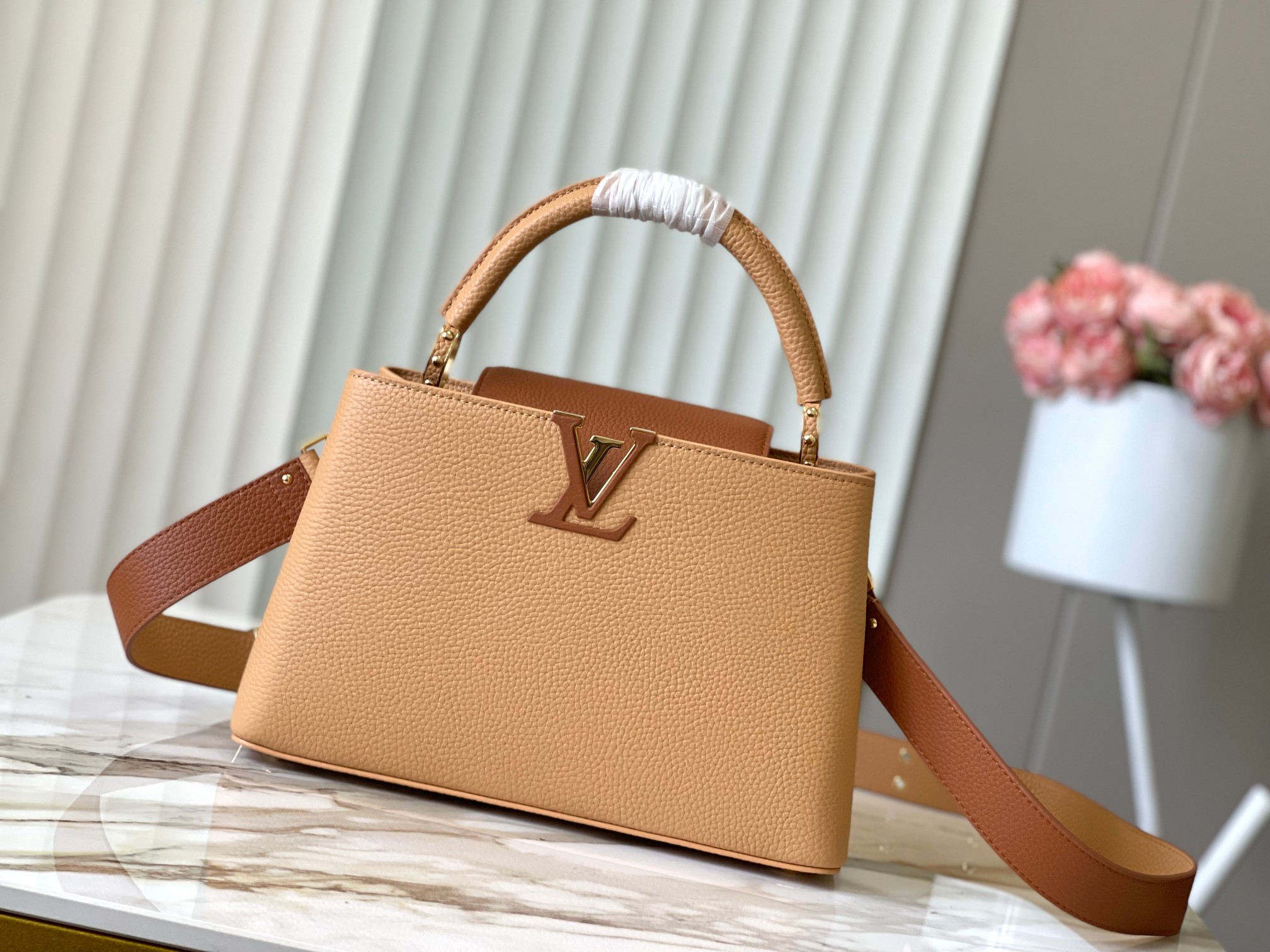 LV Capucines MM