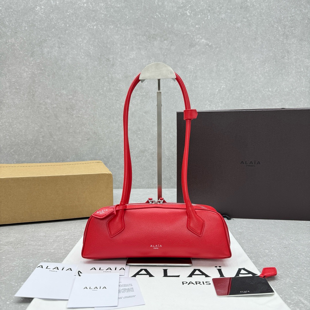 Alaia Small Le Teckle Bag