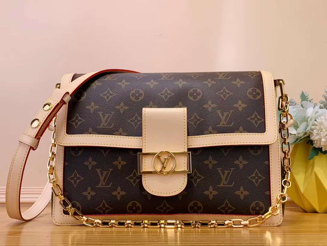 LV Dauphine Soft GM