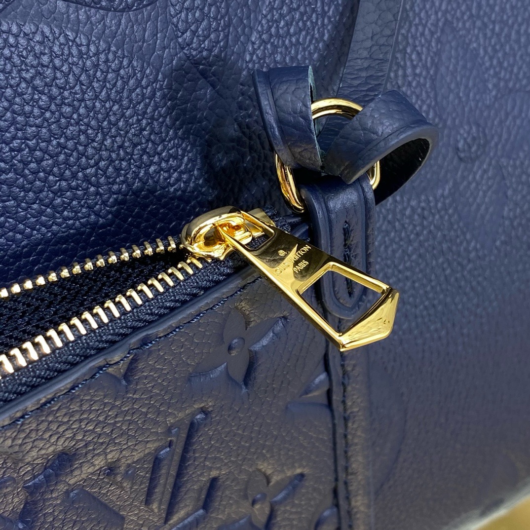 LV CarryAll Dark MM LV CarryAll Dark MM
