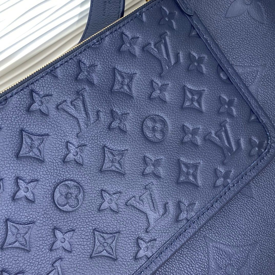 LV CarryAll Dark MM LV CarryAll Dark MM