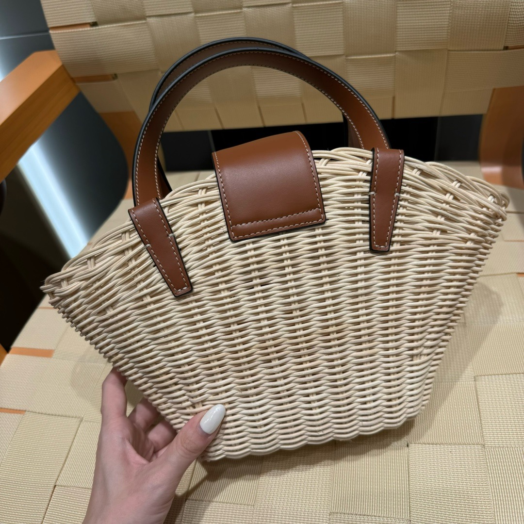 Celine Teen Couffin In Wicker And Calfskin Celine Teen Couffin In Wicker And Calfskin