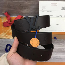 LV Initiales Blason 40mm Reversible Belt LV Initiales Blason 40mm Reversible Belt