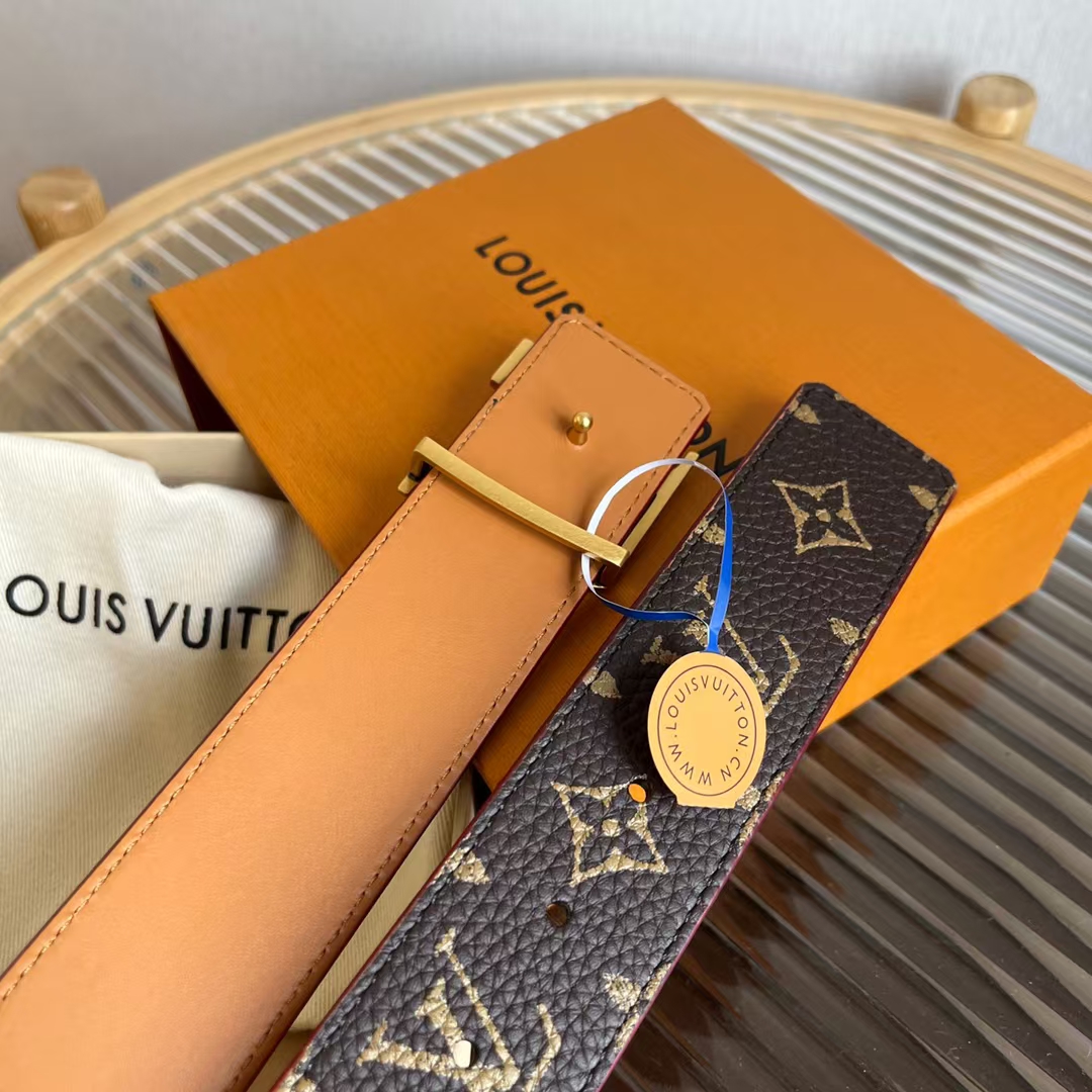 LV Initiales 40mm Reversible Belt LV Initiales 40mm Reversible Belt
