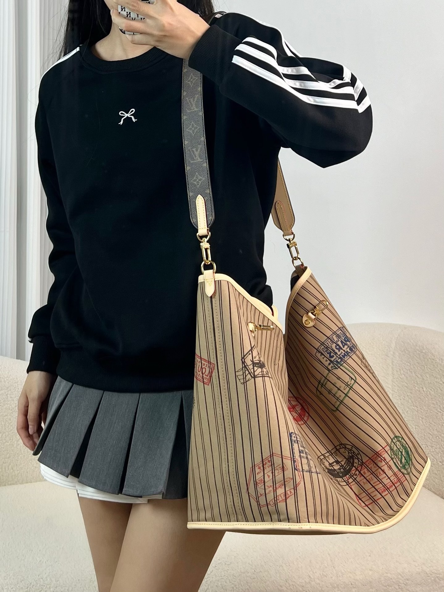 LV Neverful Inside Out GM LV Neverful Inside Out GM