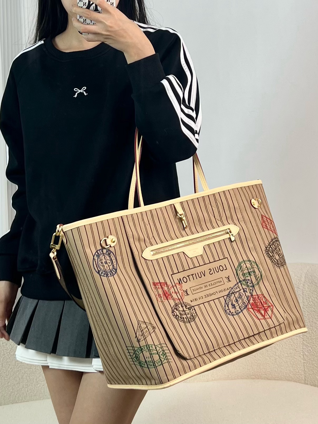 LV Neverful Inside Out GM LV Neverful Inside Out GM