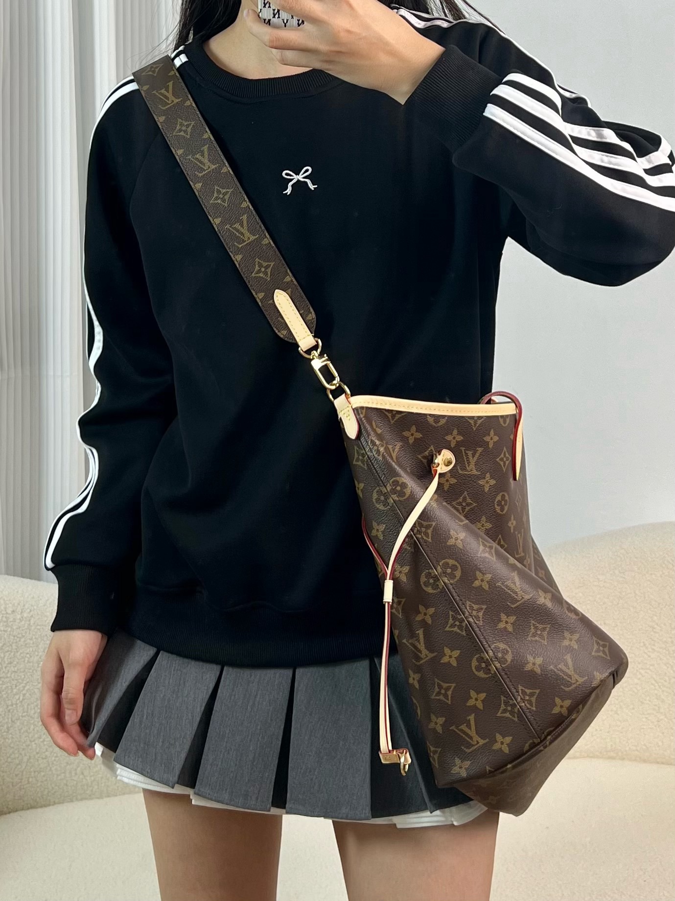 LV Neverful Inside Out GM LV Neverful Inside Out GM