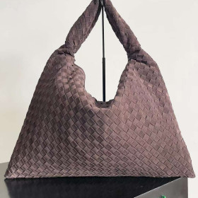 The Row Soft Margaux 10 Bag in Leather The Row Soft Margaux 10 Bag in Leather