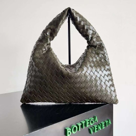 The Row Soft Margaux 10 Bag in Leather The Row Soft Margaux 10 Bag in Leather