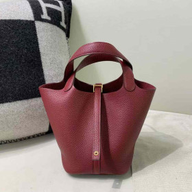 Hermès Picotin 18 Taurillon Clemence Rouge H GHW