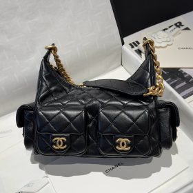 BV Long Clutch Andiamo With Handle