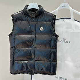 Moncler Badia Down Vest
