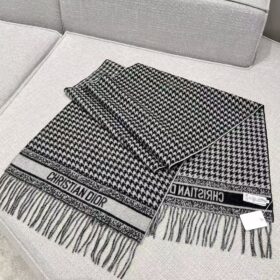 Dior 30 Montaigne Scarf Dior 30 Montaigne Scarf