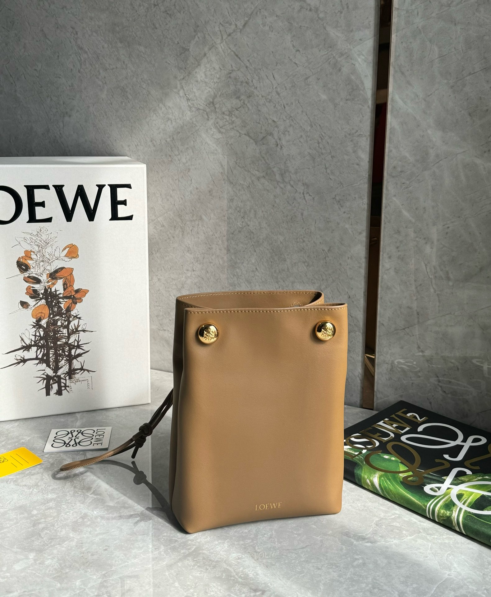 Loewe Pebble Pouch