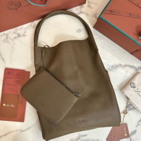 Hermes Casaque Sangle a Boucle Muffler