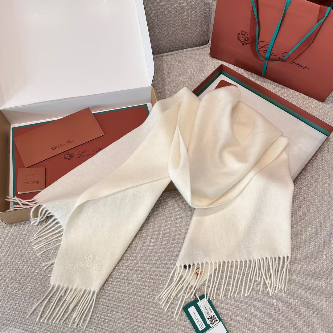 Loro Piana Grande Unita Scarf