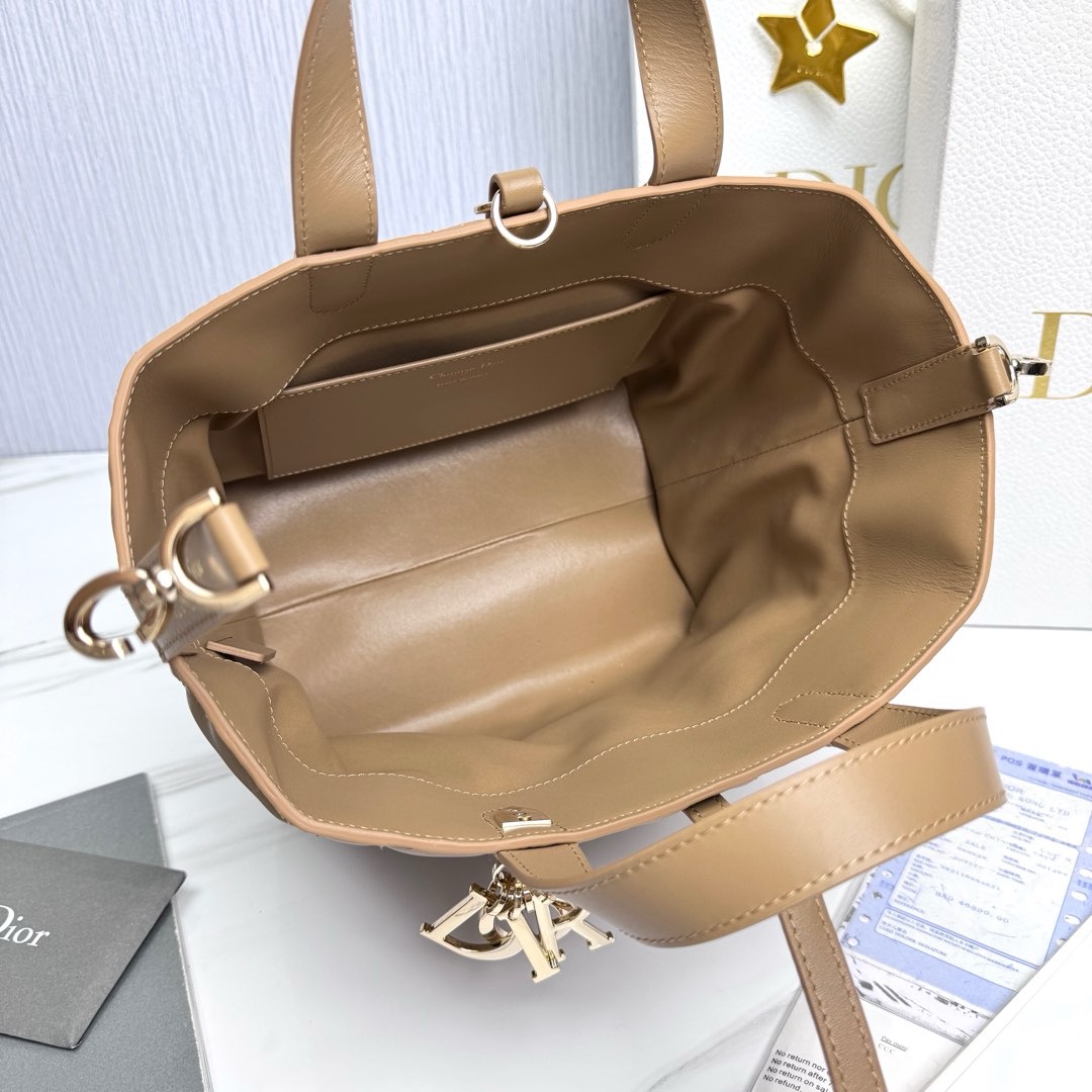 Dior Medium Toujours Bag Dior Medium Toujours Bag