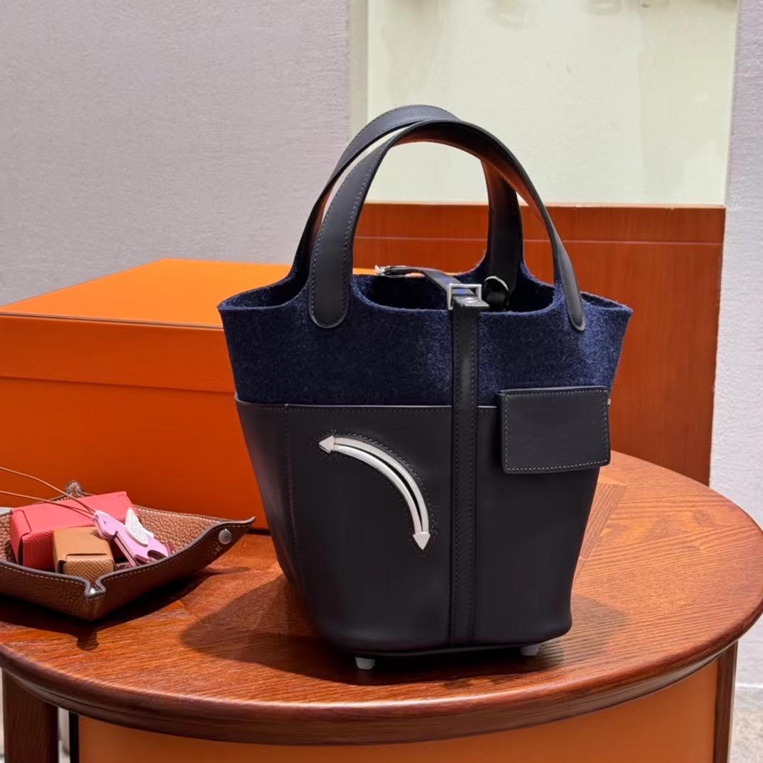 Balenciaga Medium Le City Bag