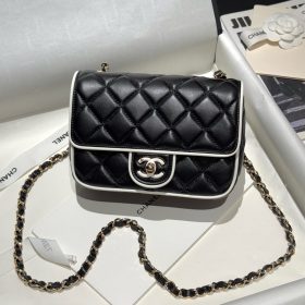 BV Intrecciato Bi-Fold Wallet