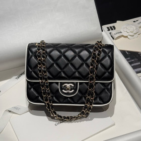 BV Intrecciato Bi-Fold Wallet