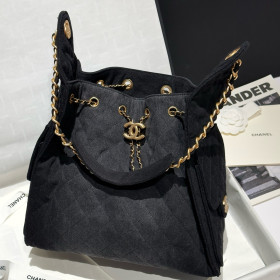 Chanel Long Vanity With Chain