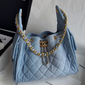 Chanel Long Vanity With Chain