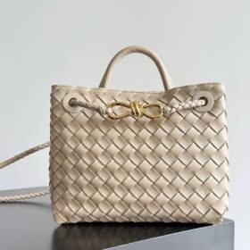 Miu Miu Wander Shoulder Bag