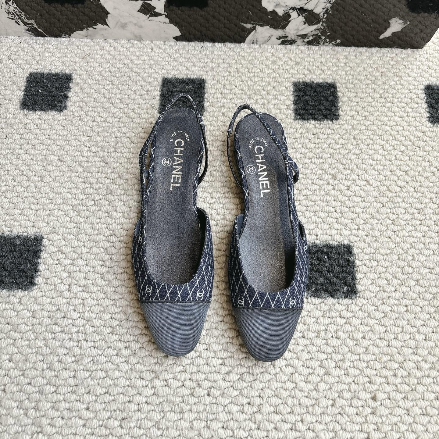 Chanel 25 Medium Handbag