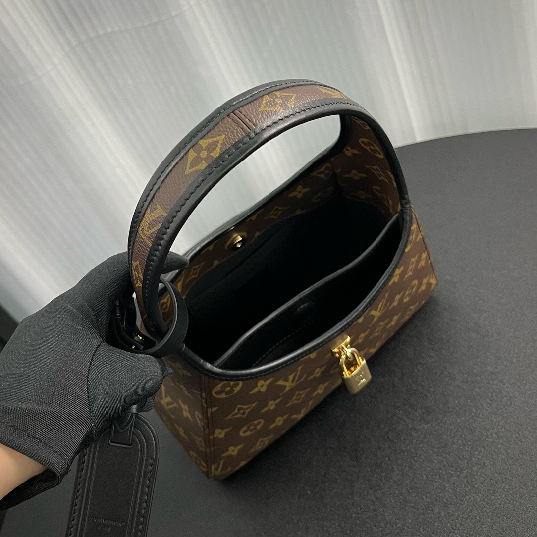 Dior Diamond Twilly Dior Diamond Twilly