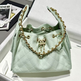 Chanel Clutch With Chain