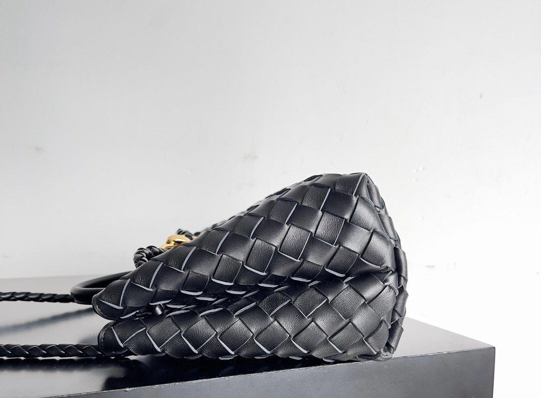 Chanel Clutch With Chain Chanel Clutch With Chain