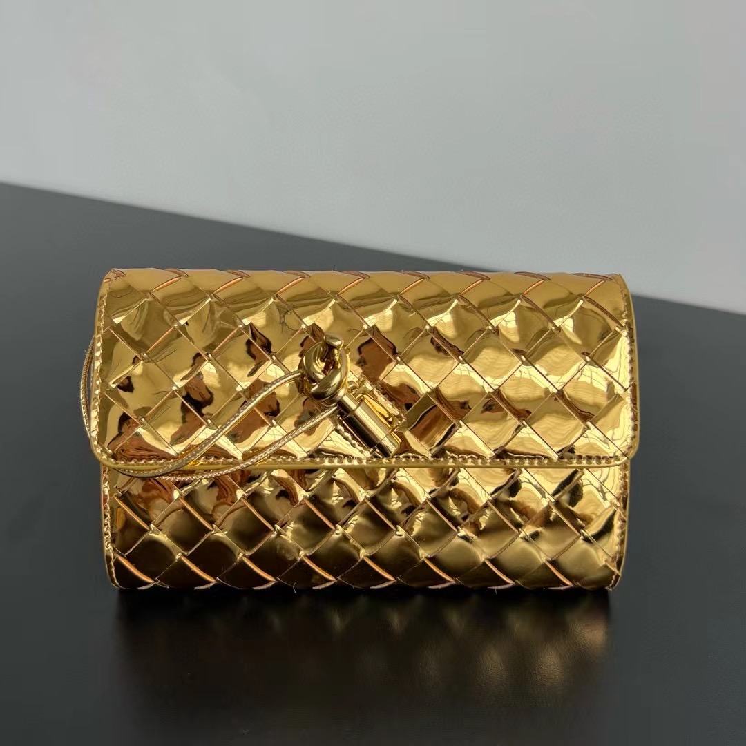 Chanel Clutch With Chain