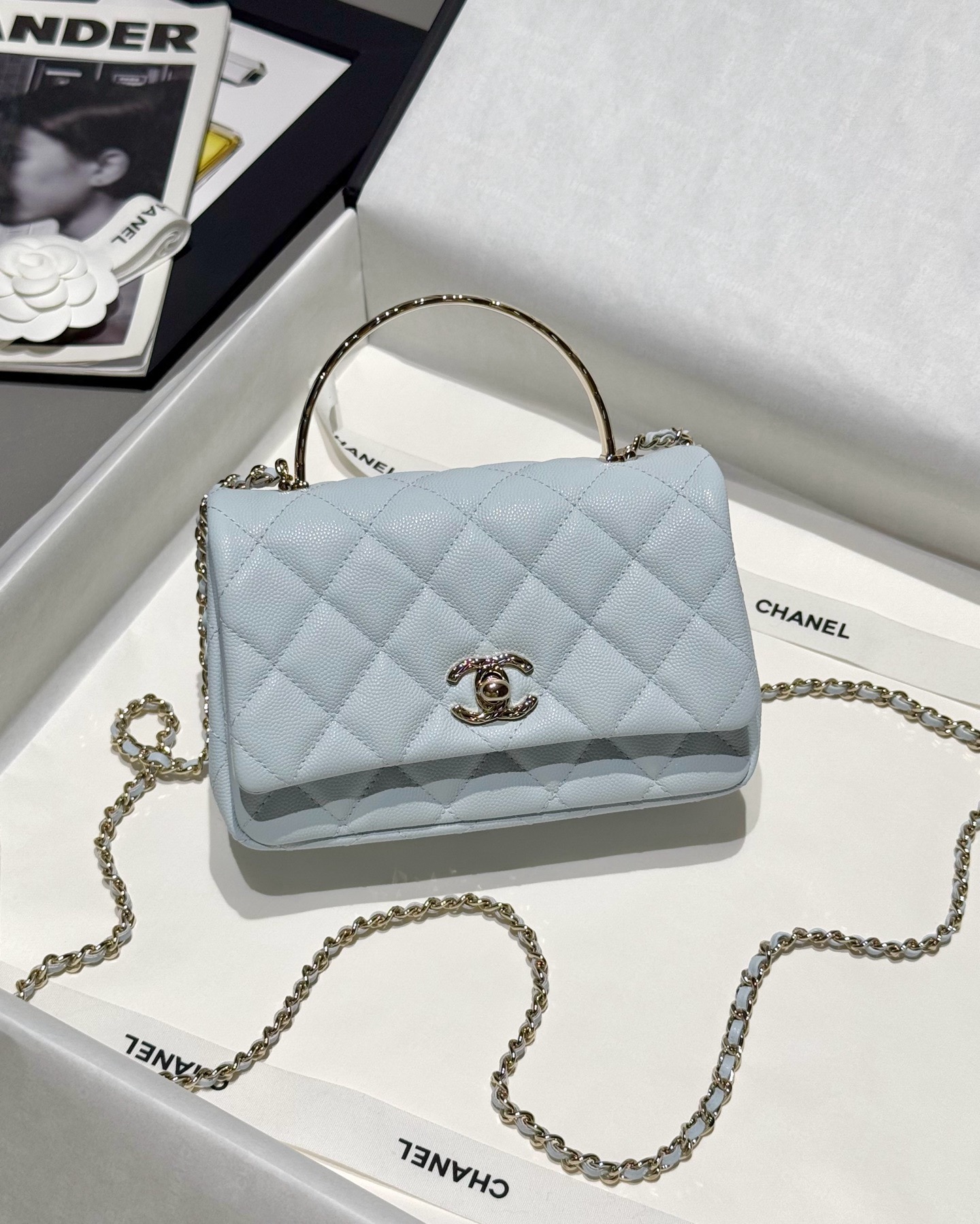 BV Medium Andiamo Bag