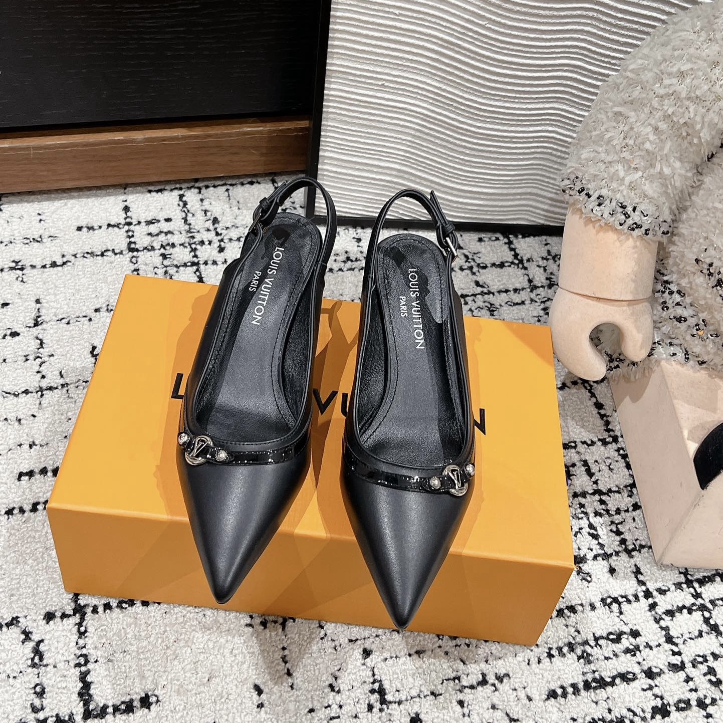 Hermes Kylie 60 Mule