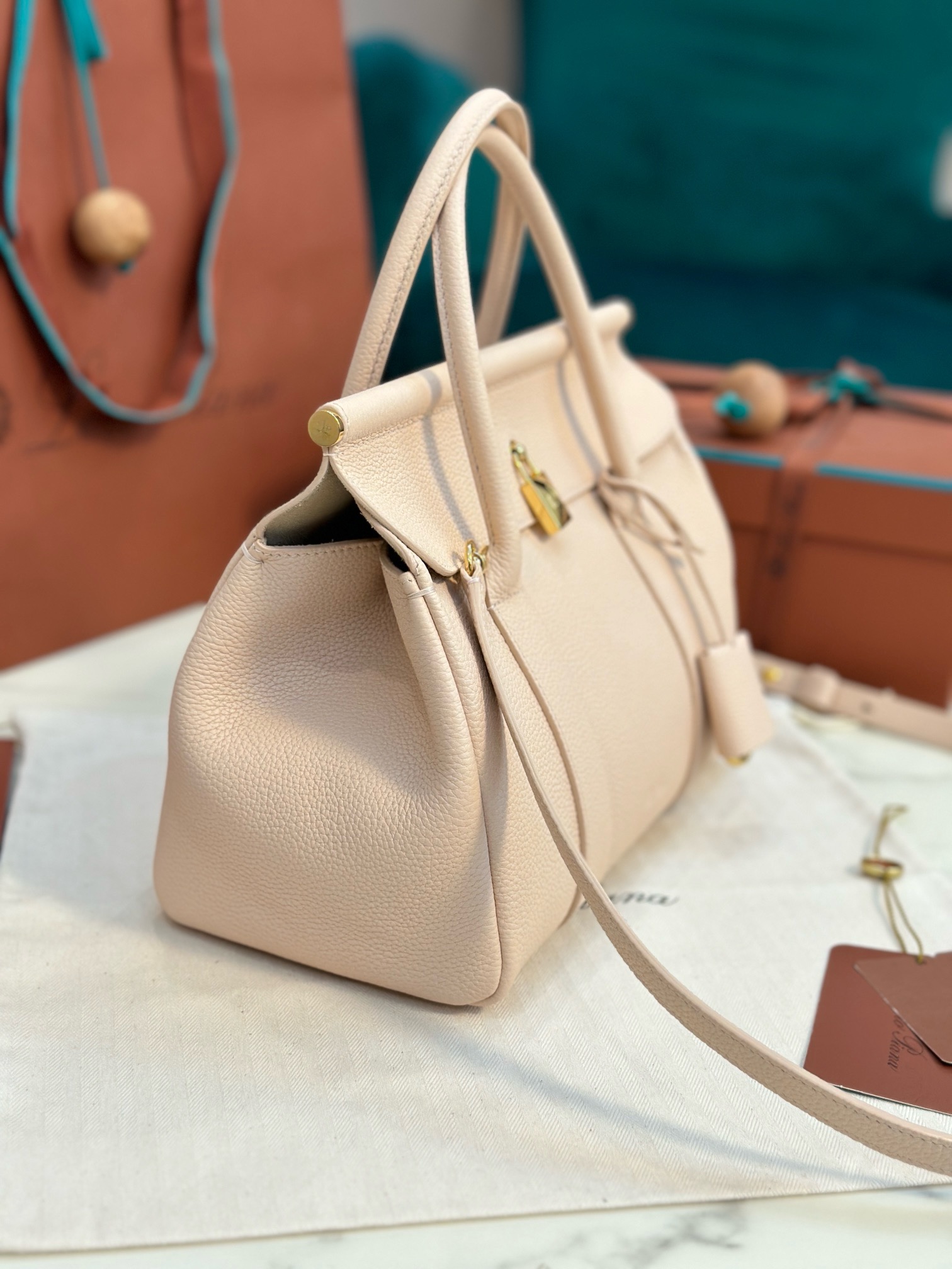 LV 6AM Slingback Pump LV 6AM Slingback Pump