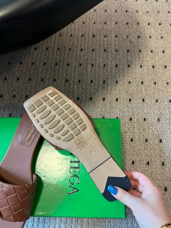 BV Parco Flat Mule - Image 2