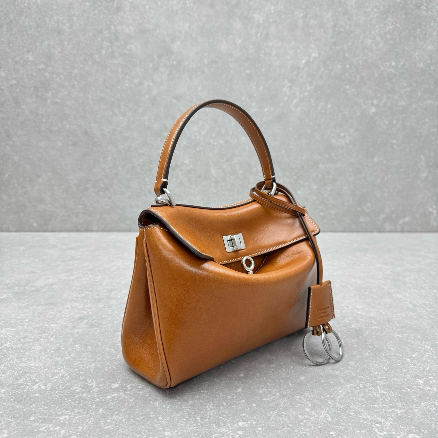 LV CarryAll Cargo Vibe PM LV CarryAll Cargo Vibe PM