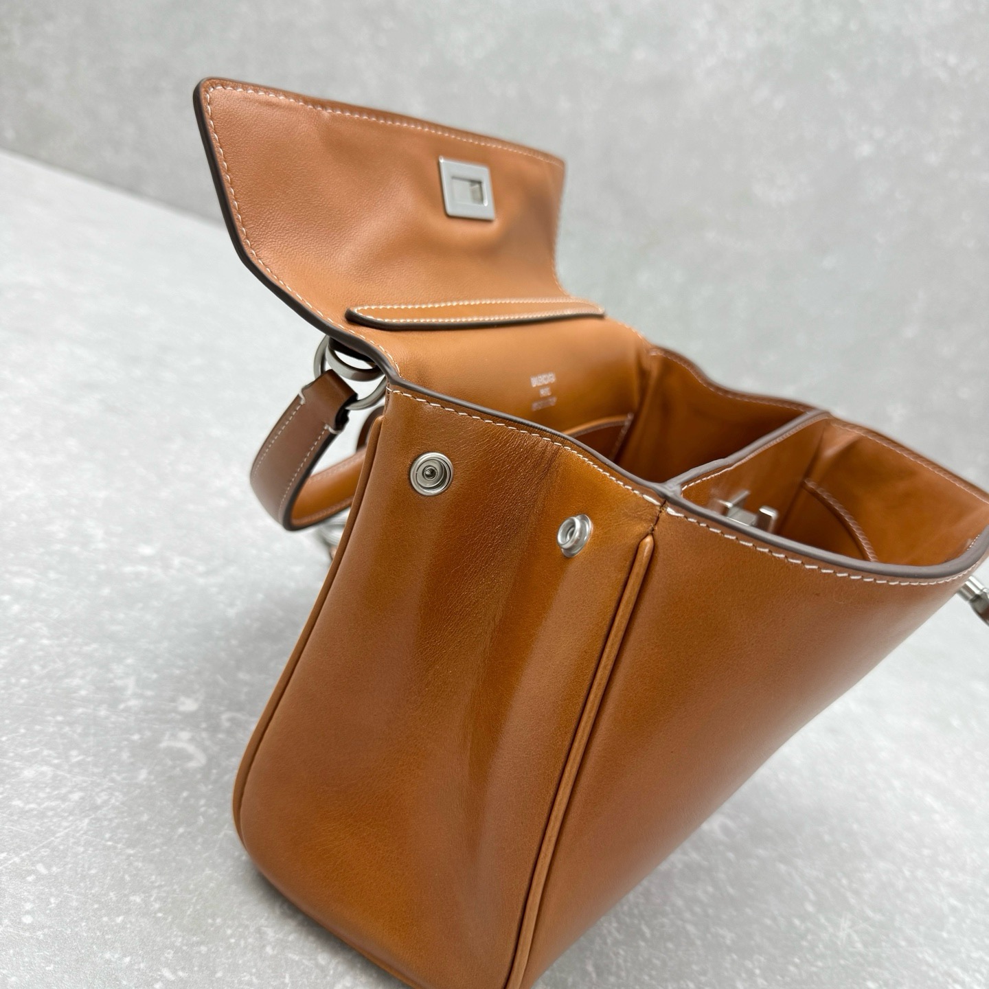 LV CarryAll Cargo Vibe PM LV CarryAll Cargo Vibe PM