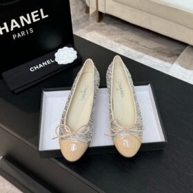 Chanel 25 Medium Handbag