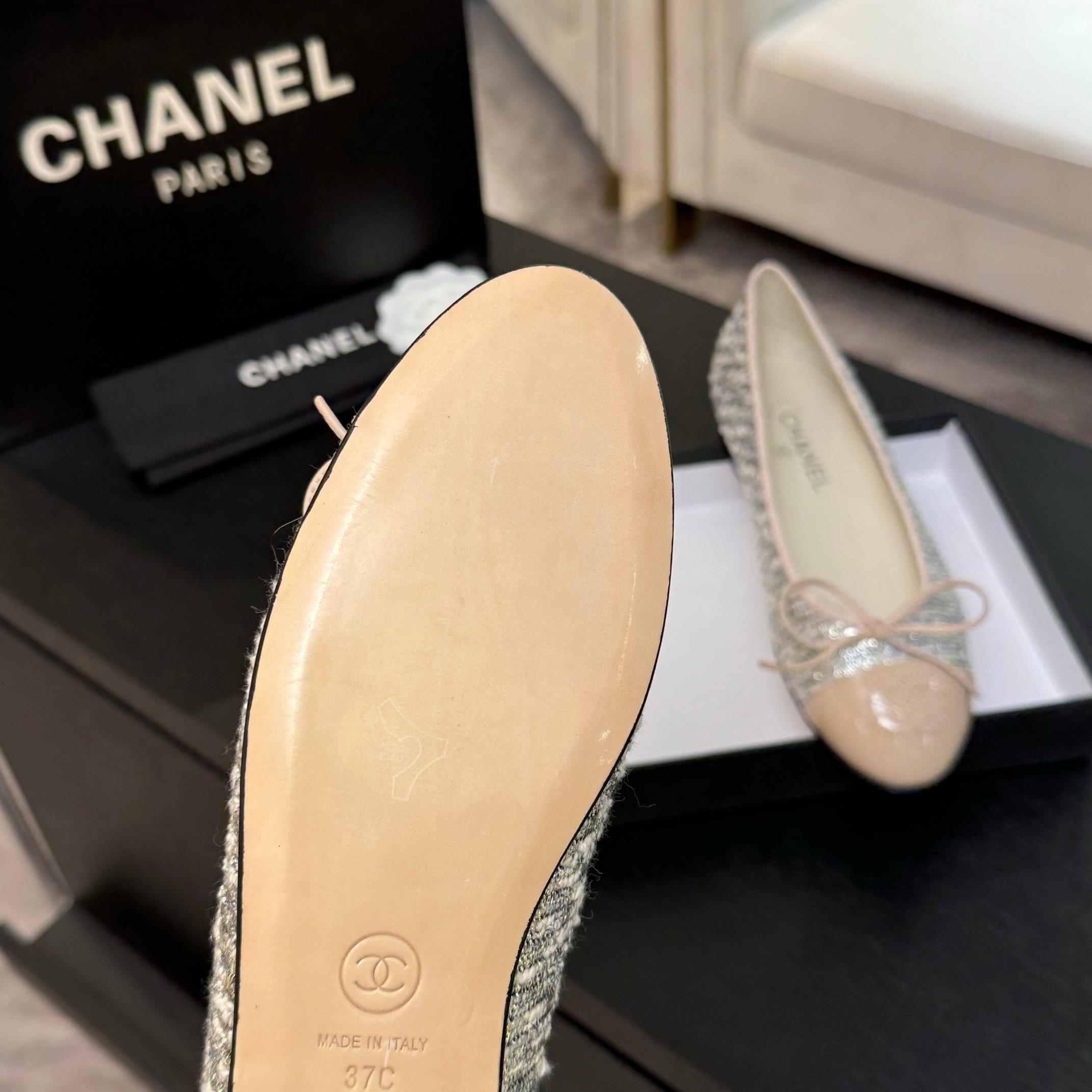 Chanel 25 Medium Handbag Chanel 25 Medium Handbag